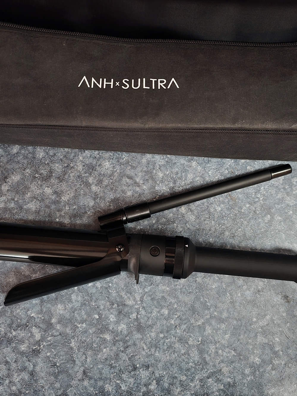 ANH x SULTRA Black Pro Marcel 1.5 Inch Curling Iron with Travel Pouch